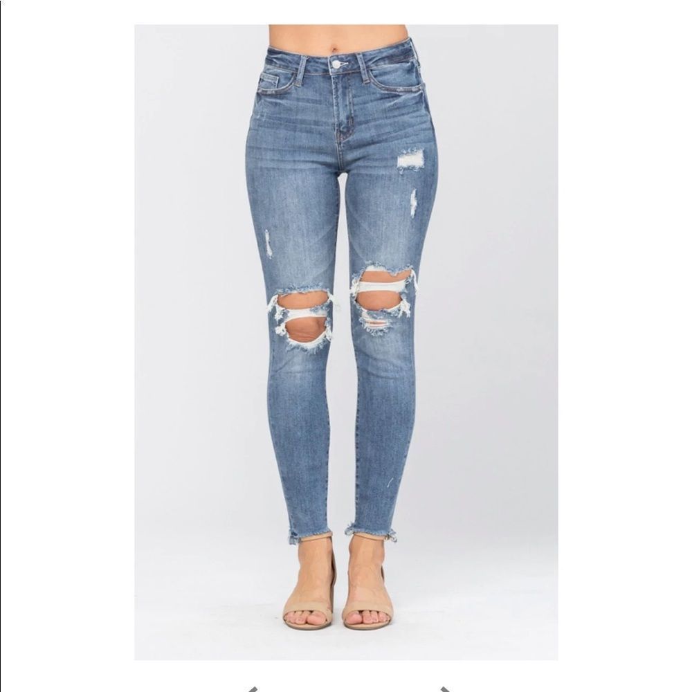 Judy Blue High Rise Knee Destroyed Skinny - Style 8884